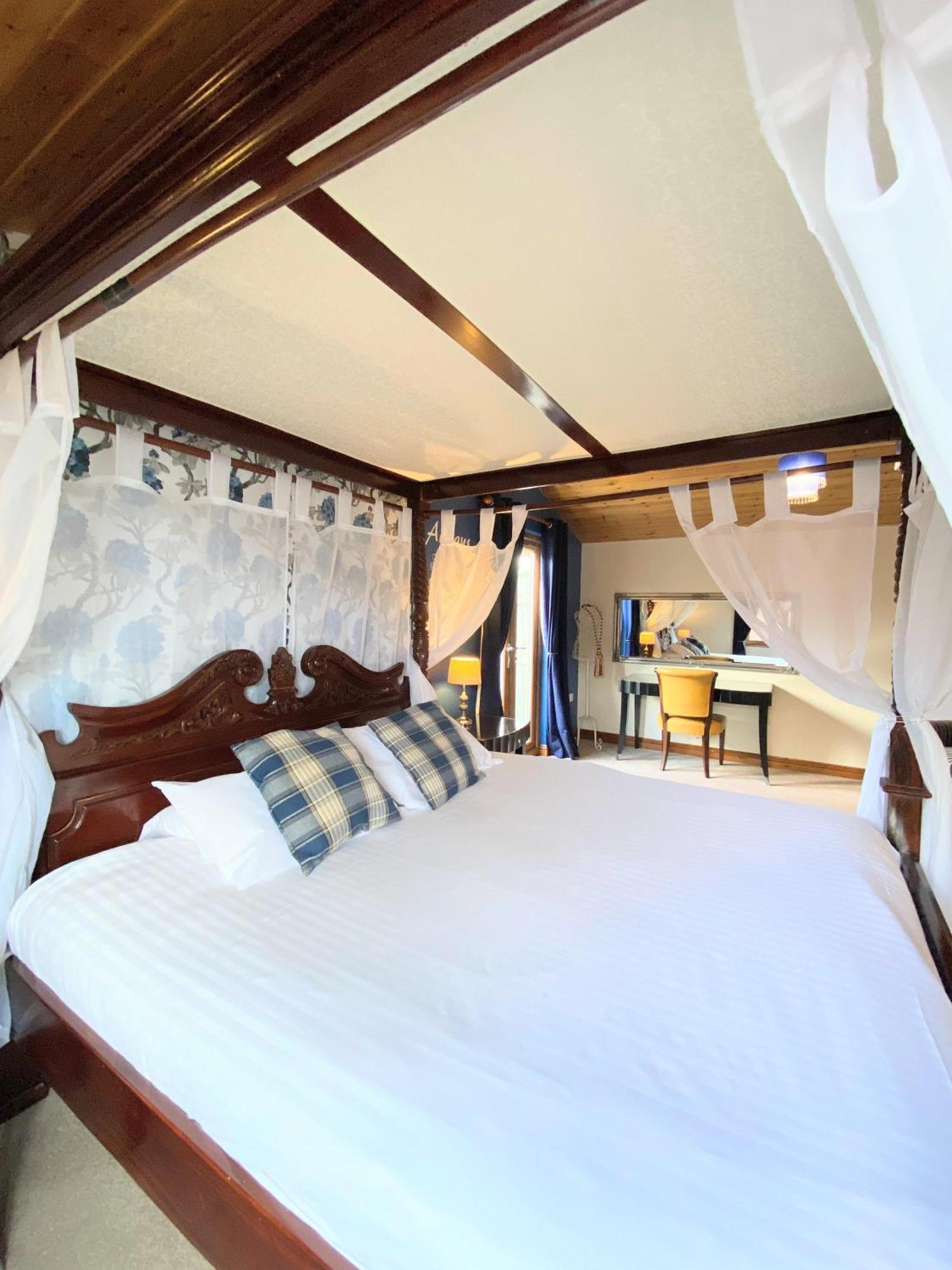 Lomond 5 With Private Hot Tub - Fife - Loch Leven - Lomond Hills - Pet Friendly Vila Kelty Exterior foto