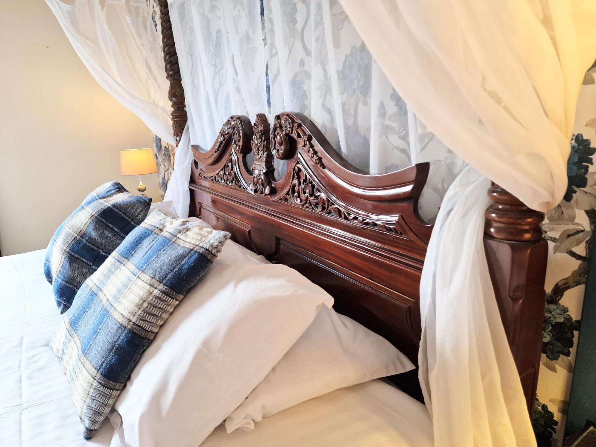 Lomond 5 With Private Hot Tub - Fife - Loch Leven - Lomond Hills - Pet Friendly Vila Kelty Exterior foto