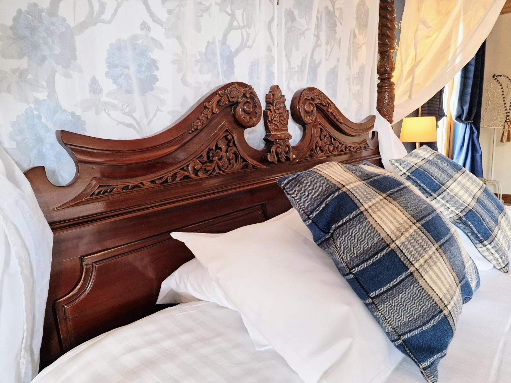 Lomond 5 With Private Hot Tub - Fife - Loch Leven - Lomond Hills - Pet Friendly Vila Kelty Exterior foto